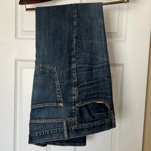 Luck Brand permanent wrinkle front jean. 38w x 34l. Athletic Style.